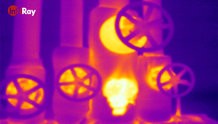 02The_temperature_in_thermal_imaging_can_alert_engineers.png