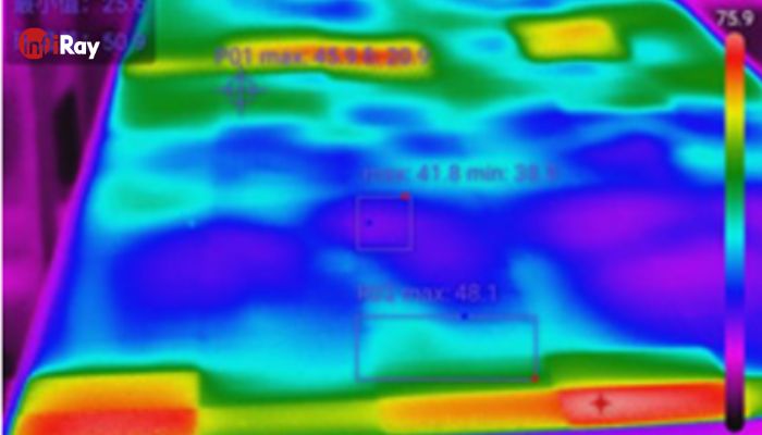 03_Temperature_of_solar_panels_shown_in_infrared_thermography.jpg